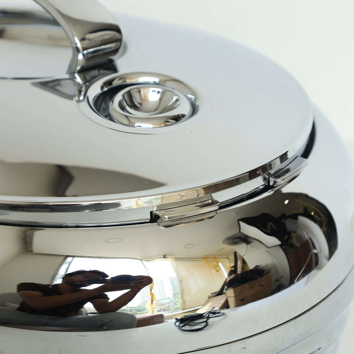 Golden Fire Insulated Silver Hotpot 5.0 Liter at Zubaidas No#1 Homestore in Pakistan