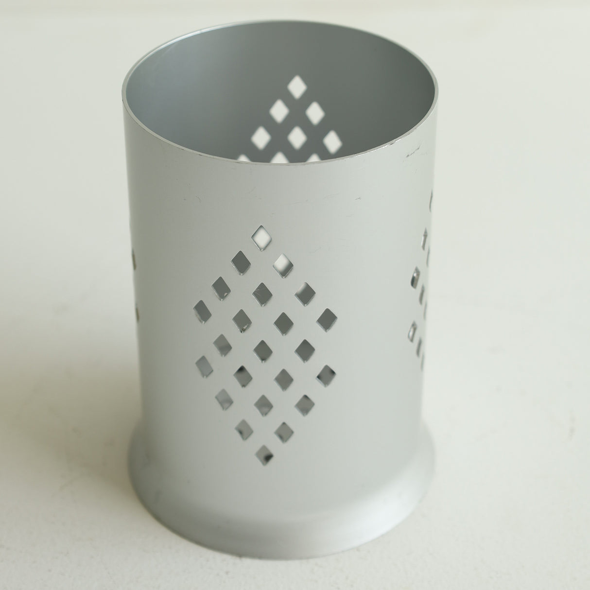 Stainless Steel Cutlery Holder Diamond Design at Zubaidas Homestore Pakistan