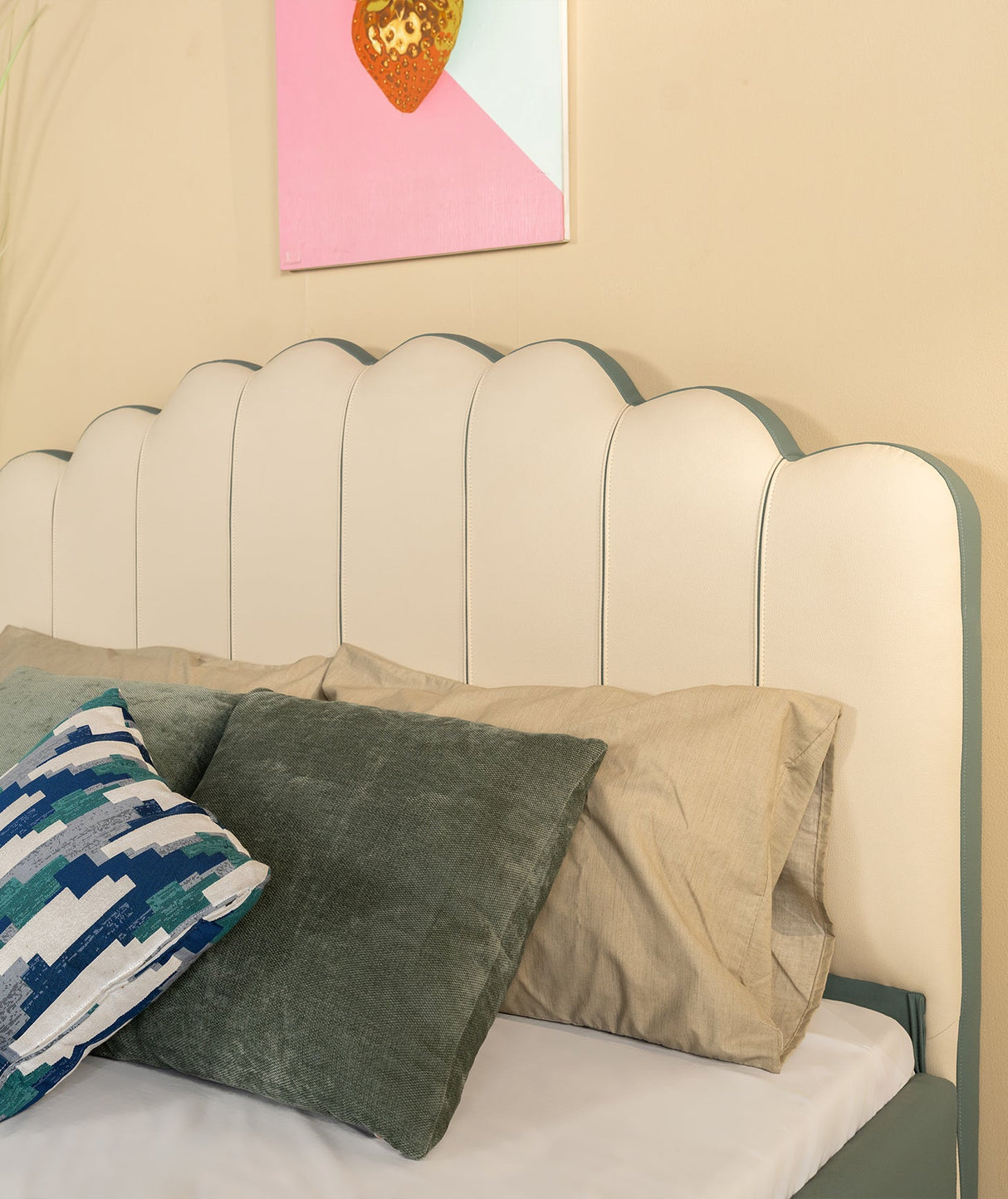 ZHomes Bed Crown 1.5m at Zubaidas Homestore Most Famous Homestore in Pakistan