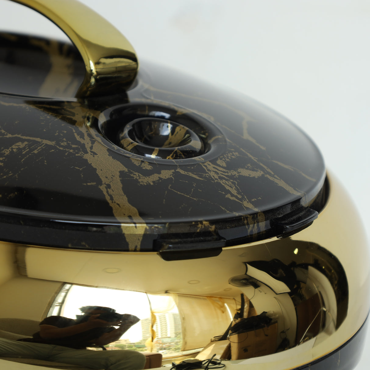 Golden Fire 5L Insulated Food Warmer Black and Gold Finish at Zubaidas No#1 Homestore in Pakistan