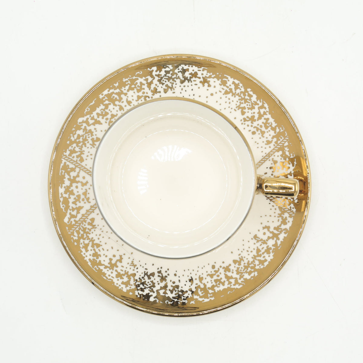 Heart Design Porcelain Cup and Saucer 6 Pieces Set at Zubaidas Homestore. Most Trusted Homestore in Pakistan