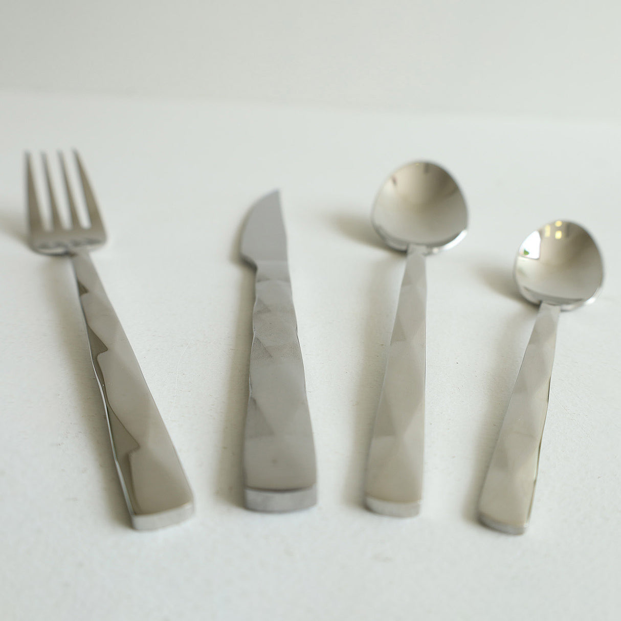 MYD Diamond Design Cutlery Set 24 Pieces Silver at Zubaidas Homestore Online Pakistan