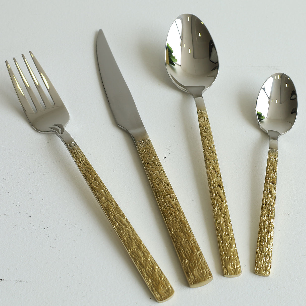 MYD Sterling Design Cutlery Set 24 Pieces Golden at Zubaidas Homestore Pakistan