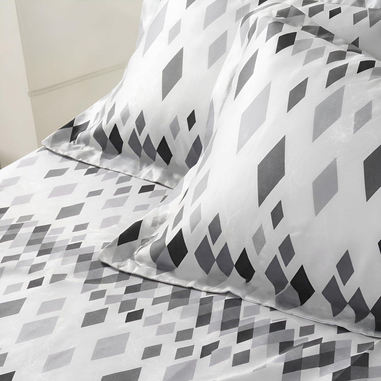 Plushmink Bed Sheet Fantasy King Bed-Snovia at Zubaidas Homestore Best for Home Shopping