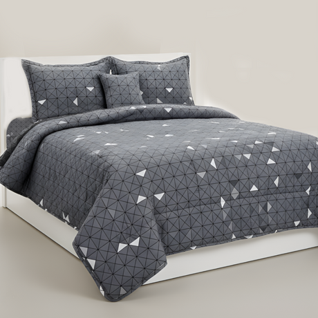 Plushmink Comfora 5Pcs Bed in a Bag-Linear Luxe at Zubaidas Homestore. Most Famous Destination for Home Shopping