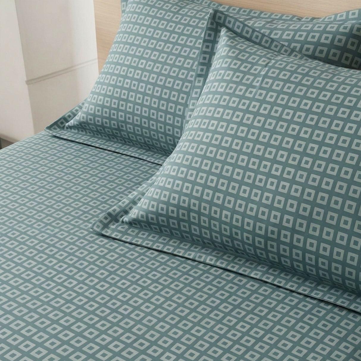 Plushmink Fantasy Fitted Bed Sheet-Leaf Grid at Zubaidas Homestore. No1 HomeStore for Home Shopping
