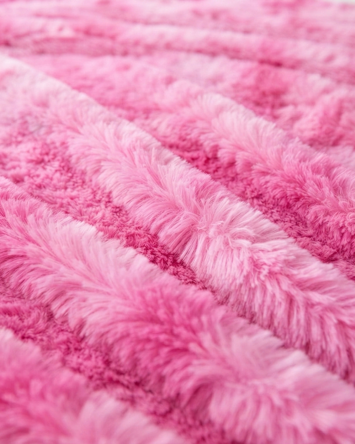 Plushmink Shaggy Throw Blanket Pink at Zubaidas Homestore Pakistan
